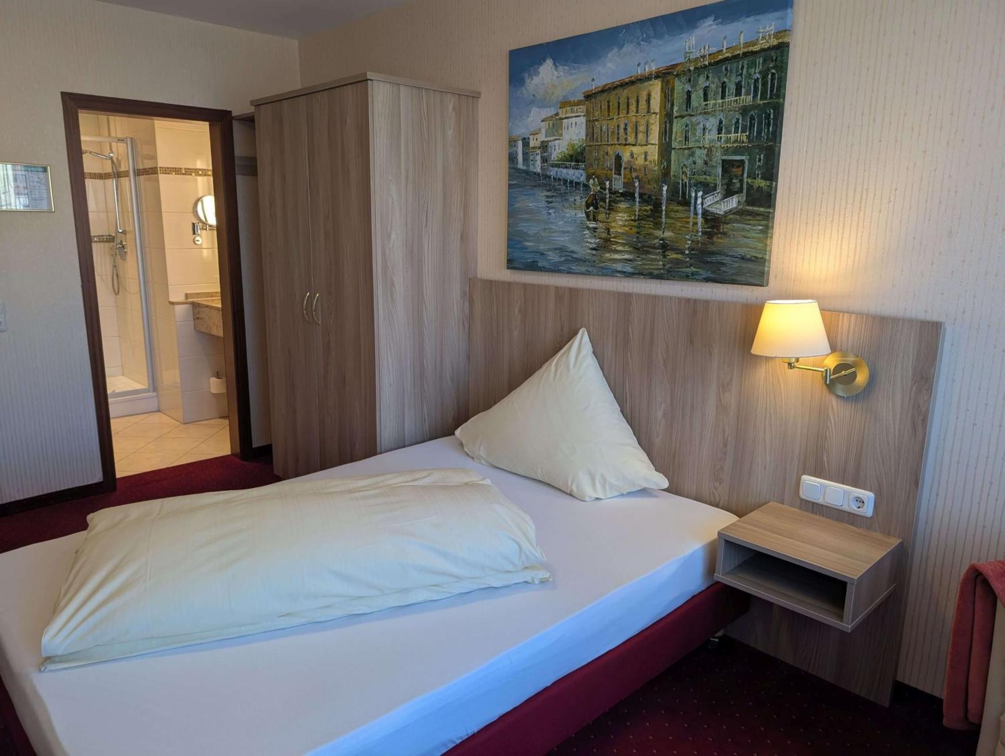Hotel Stadthotel 3*
