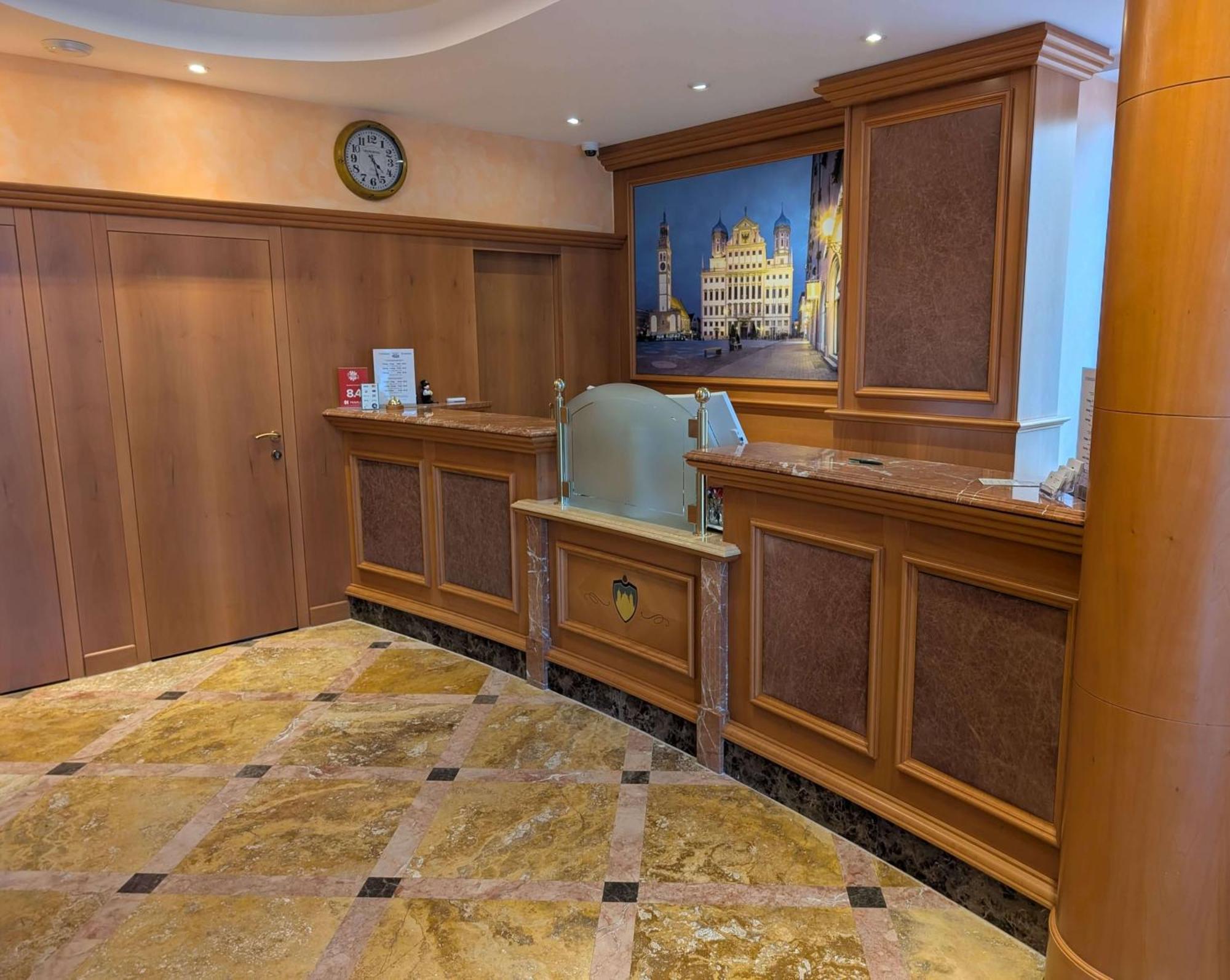 Stadthotel Hotel 3*